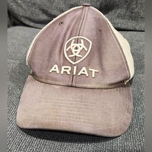 Richardson Ariat brown mesh adult ball cap